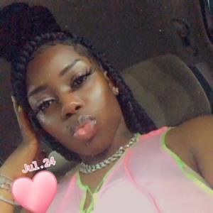 Meet your Posher, Ebony